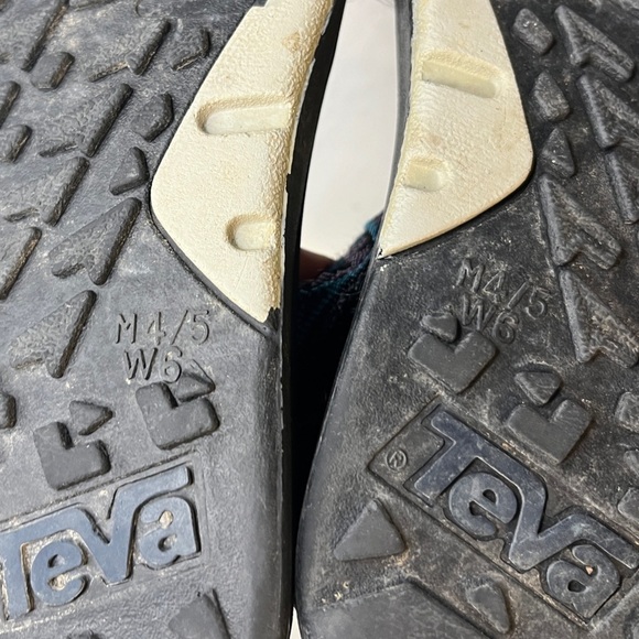 Teva Hurricane XLT2 Sandal 90s Reminiscent Color-way sz W6 - Picture 6 of 9